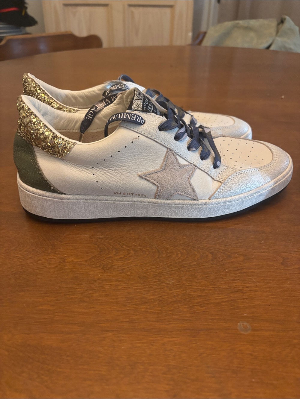 Vintage Havana Eileen Star Sneakers - White / Gold Glitter / Camo Accent Size 11 - Picture 1 of 10